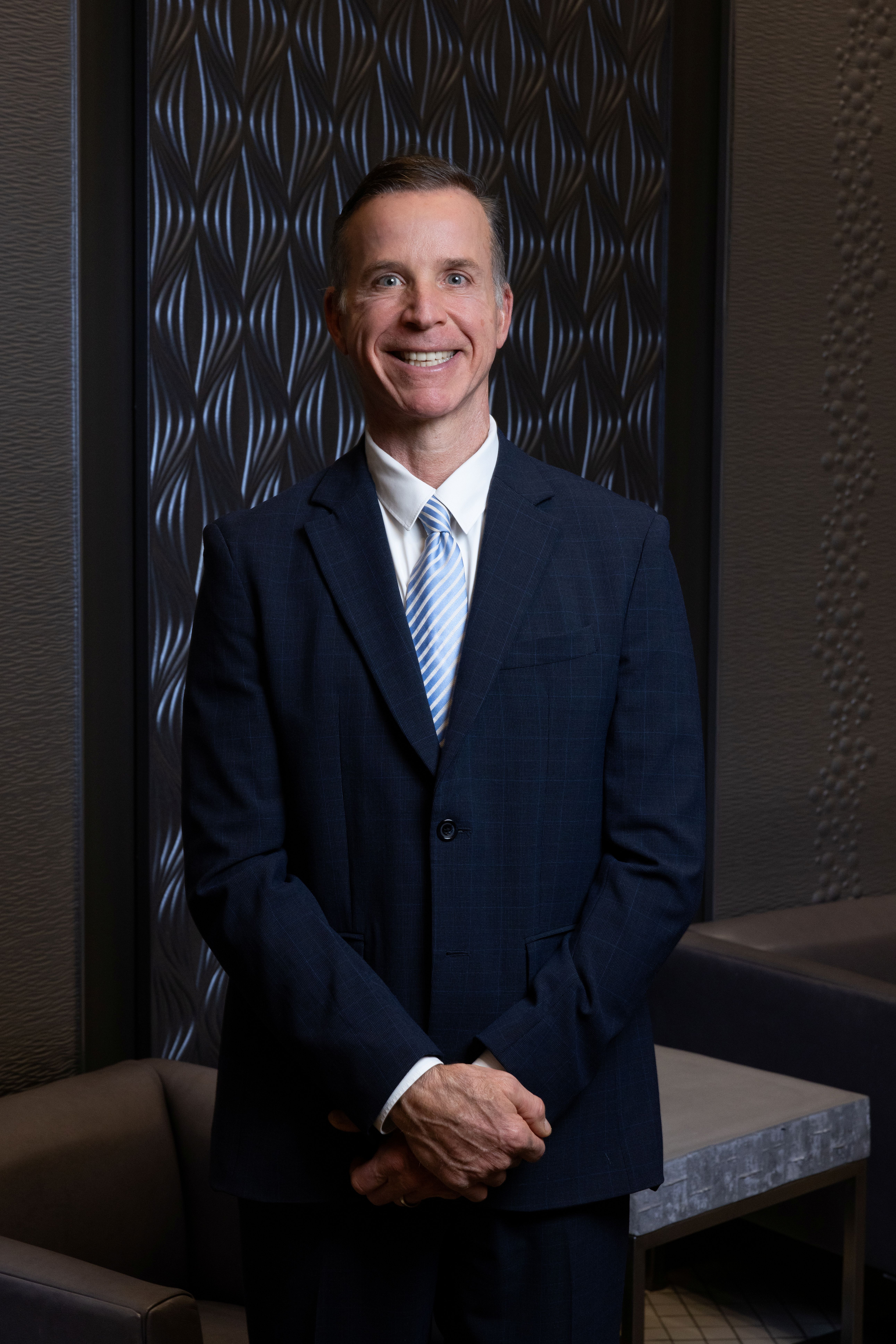 Portrait Shot of GHMD Des Moines Plastic Surgery David Robbins